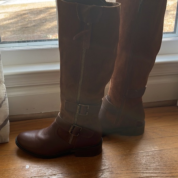 Chestnut knee high boots - Picture 3 of 13